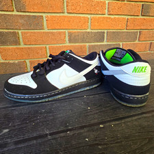 Nike SB Dunk Low Pro x Jeff Staple Panda Pigeon Black/White/Green picture