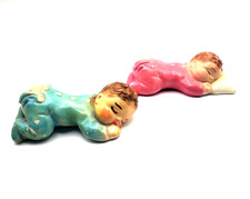 VINTAGE 2 CHALKWARE WALL PLAQUES BABY BOY & GIRL👼 picture