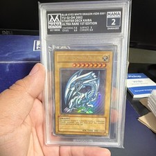 Konami Yu-Gi-Oh Blue-Eyes White Dragon SDK-001 Ultra Holo 1st Ed EN 2002 picture