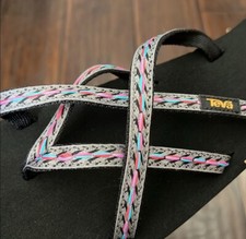 New Teva Women’s Multicolor Olowahu Strap Lightweight Sandals Size 9 picture