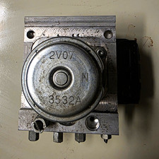 2011-2014 Honda Civic ABS module And Pump picture
