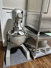 Hobart A200 20 Qt. Countertop Planetary Mixer w/Bowl & Whisk Good Condition 220v picture