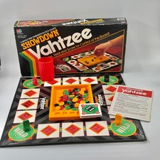 Showdown Yahtzee Board Game 1991 Milton Bradley No Dice picture