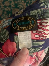 Vintage Hawaiian Reserve Collection Surfboard Tropical Floral Print Men's Aloha picture