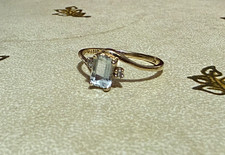 Magic Glo 10k Yellow Gold Aquamarine Emerald-Cut Ring w/ Diamond Chips- 5.75 picture
