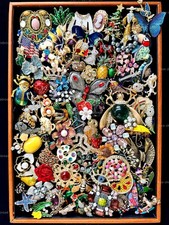 50pc Wholesale Mix Vintage Brooches Enamel Crystal Animal Floral Charms Pins Lot picture