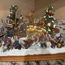 Boyds Bears Danbury Mint  Skating Party Used COA Light Up picture