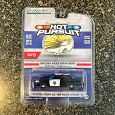 Greenlight Hot Pursuit 1:64 2008 Ford Crown Victoria Police Interceptor Oakland picture