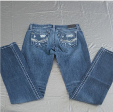 BKE Women's Straight Leg Jeans in Medium Blue Wash picture