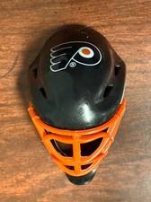 Philadelphia Flyers Goalie Mask Helmet Micro NHL Mini Size 4cm x 6cm 1.6