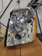 2007-2009 CADILLAC ESCALADE NEW GENUINE OEM LEFT HEADLAMP 19352127 15916967 picture