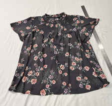 Torrid Blouse Top Shirt Womens 2 Gray Floral Ruffle Lightweight Flutter Sleeve picture