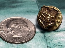 Vintage Israeli Lapel Pin Of Givatayim municipality, 1950s-60s  Pin Micro Rare picture