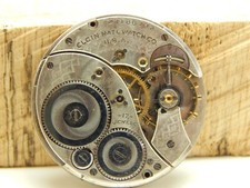 Antique Elgin Pocket watch movement 12s 17j Grade 345 Circa 1921 picture