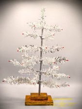 Vintage Style Silver Tinsel Feather Christmas Tree Red Berries Wood Base 20