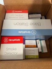 SimpliSafe Home Security System 17 Pieces NEW NOS MODEL SSCS2 Simplisafe2 picture