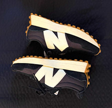 New Balance 327 Black/White Colorblock Low Top Lace-Up Sneakers Rubber Sole picture