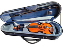 Yamaha V 5 1/4 Violin Fiddle Wood with Padded Case Strings and Bow picture