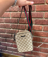 Gucci Beige GG Pattern Crossbody Bag Zip Closure Adjustable Detachable Strap picture