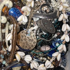 Mystery Lot 2 lbs Costume Jewelry  Most Wearable LB Pounds rings necklace etc picture