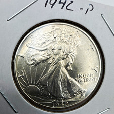 1942-P Liberty Walking Half Dollar 50C Silver .900 Business Strike KM#142 picture
