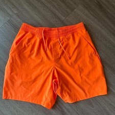 Lululemon Men's Pace Breaker Short 7