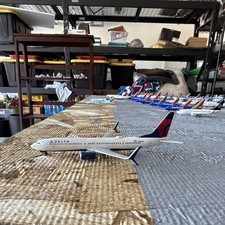 Delta 737-900er 1:400 NG models picture