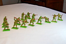 15 Britains Deetail LtD WWII U.S. Infantry 1971 Grenade Bazooka picture