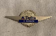 VINTAGE DELTA AIRLINES FLIGHT ATTENDANT WINGS NAME BADGE 1990'S Onboard Leader picture