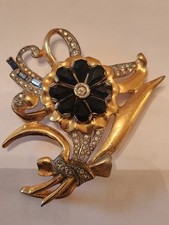 Fabulous Floral Pennino? Brooch With Rhinestone & Sapphire Glass Stones Unsigned picture