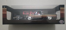 M2 Machines 1976 GMC Sierra Grande 15-custom 1:24 1:64 Walmart Exclusive picture