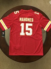 sNWT Patrick Mahomes Chiefs Men's Medium Red Jersey Stitched #15 picture