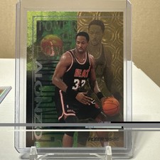 1995-96 Fleer - Tower of Power Alonzo Mourning #4 Miami Heat 🔥 Basketball Card picture
