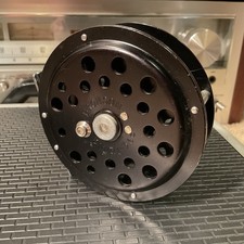 EXCELLENT Vtg Bronson Royal 360 Black Fly Reel Cleaned And Lubed picture