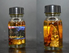 THAI VOODOO: Magic Thai Crazy Love Oil by LP Mian, Ban Chaniang Temple, 2020 picture