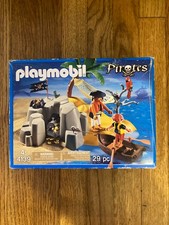 Playmobil 4139 Pirate island compact set NEW But Damaged Box picture