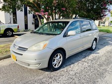 2004 Toyota Sienna  picture