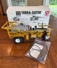 KZCO by SpecCast 1:28 Ag-Chem TerraGator 1603T for TSC Stores KZ-002 NICE picture