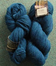 2 Hanks (100g ea) Cascade 220 Yarn 100% Worsted Wool Peru #4009 APORTO Heathered picture