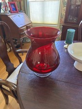 Vintage PartyLite P9099 Ruby Red Hurricane Vase 12” Polish Art Glass Retired picture