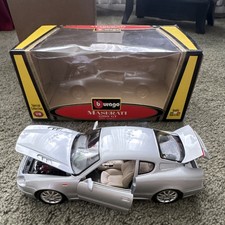 Bburago Special Collection 1:18 Maserati 3200 GT Silver Metal Diecast w/ Stand picture
