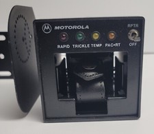 Motorola NTN9176B Rapid Drop In Car Charger for  Radio  NEW picture