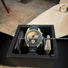 OMEGA x Swatch Mission on Earth MoonSwatch Quartz Chrono 42mm Box/Papers picture