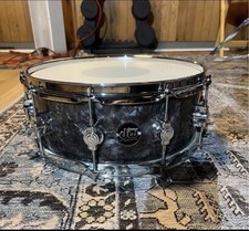 DW Performance Series Snare Drum - 5.5 x 14 inch - BlackDiamond FinishPly picture