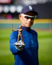 2026 Seattle Mariners Ichiro Suzuki Replica Statue Brand New picture