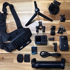 GoPro Hero10 Black Hero 10 + Extras picture