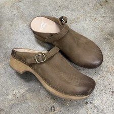 Dansko Berry Brown Burnished Milled Leather Clogs Mules Women Size 40 US 9.5-10 picture
