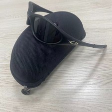 Retro Oakley Minute 1.0 Polarized Sunglasses Black Frame Dark Lenses Original picture