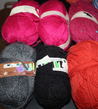 Pongouin Yarn Lot Pink Gray Black Orange 6 skeins  YN -= picture