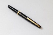 PILOT Elite Pocket Fountain Pen 18K Manifold Nib Black Gold 1969 Vintage Japan picture